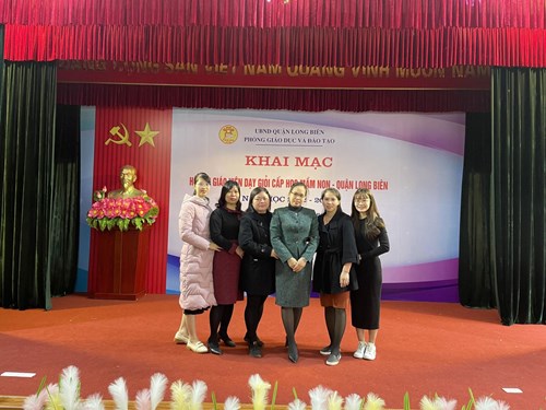 Trường mầm non Long Biên tham dự Lễ khai mạc Hội thi Giáo viên dạy giỏi cấp học Mầm non quận Long Biên năm học 2022-2023