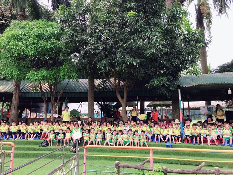 Trường Mầm non Long Biên tổ chức cho trẻ đi thăm quan trải nghiệm  tại Trang trại giáo dục Cánh buồm xanh