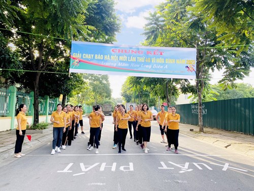 Công đoàn Trường MN Long Biên A tổ chức thành công giải chạy báo Hà Nội Mới lần thứ 48 vì hoà bình năm 2023