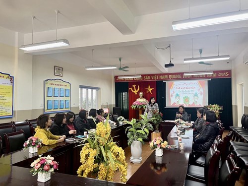 Trường Mầm non Long Biên A tổ chức gặp mặt đầu Xuân Quý Mão 2023