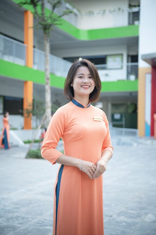 Cô giáo Hà Thị Minh Thu– Cô giáo tài năng, duyên dáng của  Trường Mầm Non Nắng Mai