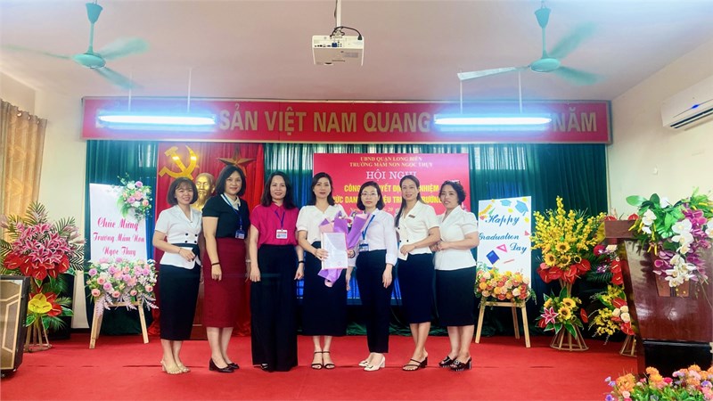 Chúc mừng tân Phó Hiệu trưởng Trường Mầm non Ngọc Thụy, Long Biên, Hà Nội