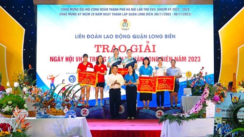 Đoàn viên công đoàn trường Mn Sơn Ca tham gia ngày hội văn hóa thể thao CNVCLĐ quận Long Biên