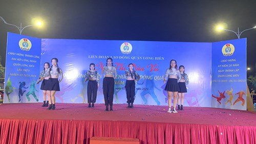 Công đoàn trường MN Tân Mai tham dự hội thi dân vũ Quận Long Biên