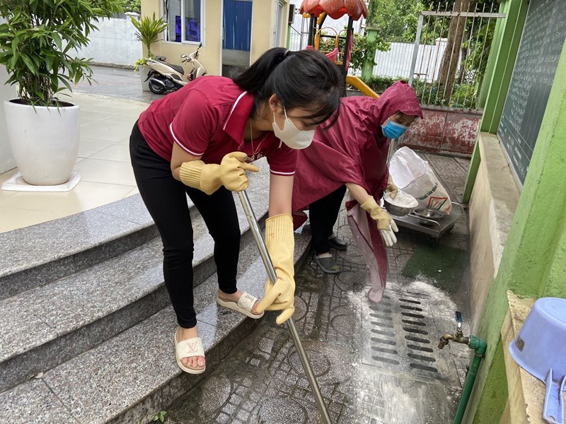 Trường mầm non Tân Mai tham gia tổng vệ sinh hàng tuần.