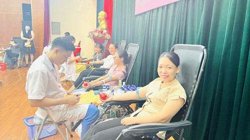 Trường Mầm non Tân Mai tham gia ngày hội hiến máu tình nguyện năm 2023  Phường Phúc Đồng!