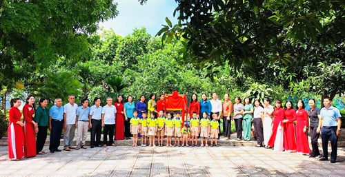 Những hoạt động của Công đoàn trường mầm non Thạch Bàn  hướng tới chào mừng kỷ niệm 20 năm Ngày thành lập quận Long Biên 