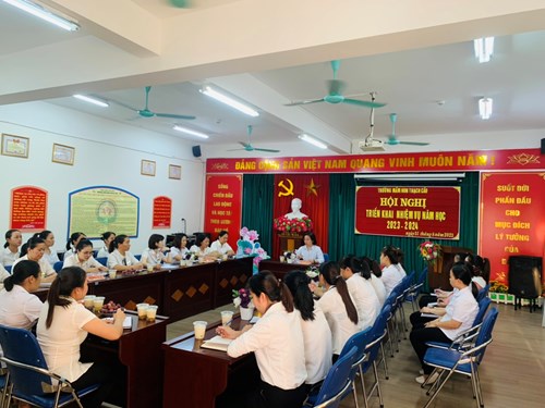 Trường mầm non Thạch Cầu tổ chức hội nghị triển khai nhiệm vụ năm học 2023 – 2024.
