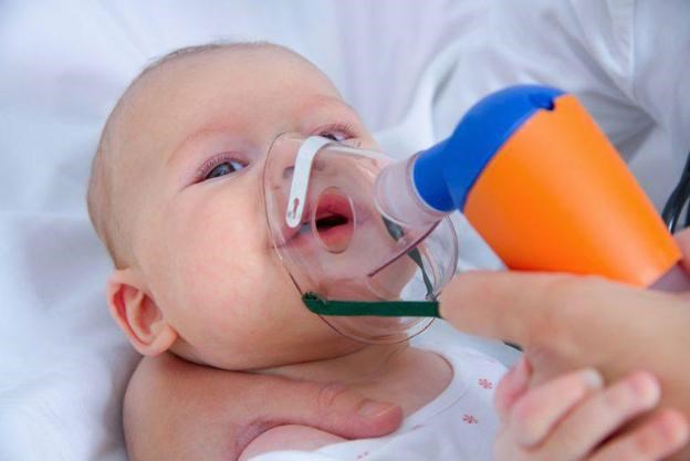 Dấu hiệu viêm phổi nguy hiểm ở trẻ