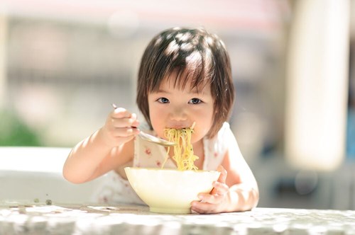 Bữa sáng cho bé 2-3 tuổi nhanh gọn, dễ làm và đầy đủ dưỡng chất