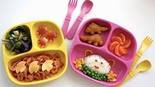 Bổ sung thực đơn có đa dạng các món ăn để giúp bé hào hứng khi ăn