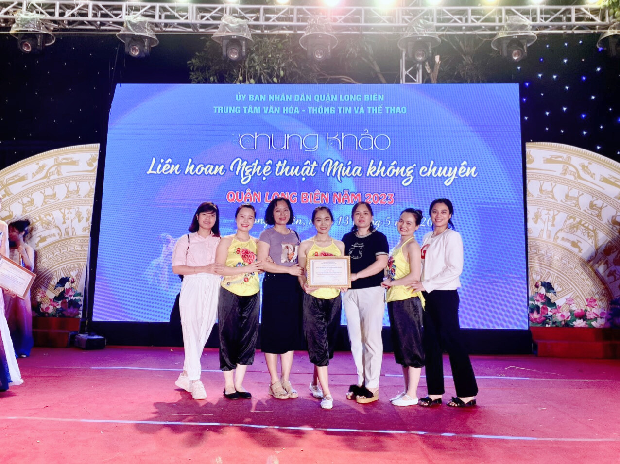 Trường MN Tuổi Hoa tham gia liên hoan nghệ thuật múa không chuyên do Trung tâm Văn Hoá - Thông Tin và Thể Thao Quận Long Biên tổ chức