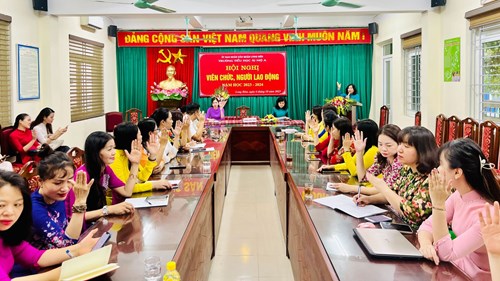 Trường Tiểu học Ái Mộ A tổ chức  Hội nghị viên chức, người lao động năm học 2023-2024