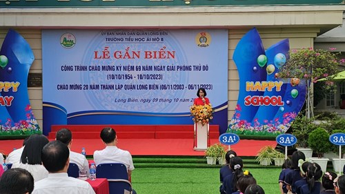 Trường Tiểu học Ái Mộ B tổ chức Lễ gắn biển công trình  kỷ niệm 20 năm ngày thành lập quận Long Biên (6/11/2003 – 6/11/2023)
