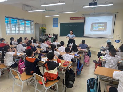 Cô giáo Thái Hồ Vũ Hồng Trâm – một cô giáo nhiệt tình, năng động