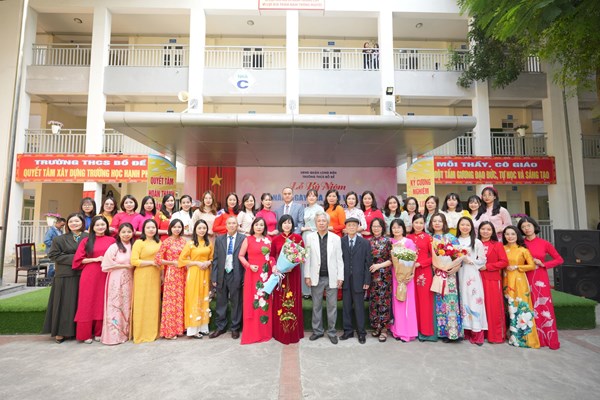 Trường THCS Bồ Đề tổ chức lễ kỷ niệm 41 năm Ngày Nhà giáo Việt Nam (20/11/1982 – 20/11/2023)
