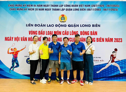 Cán bộ, giáo viên, nhân viên trường THCS Chu Văn An tích cực tham gia Ngày hội văn hóa thể thao quận Long Biên năm 2023