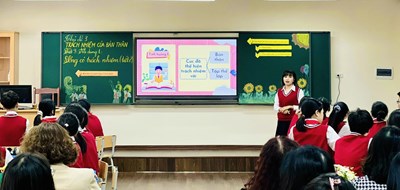 Trường THCS Gia Quất tổ chức thành công tiết chuyên đề môn Hoạt động trải nghiệm lớp 8 cấp Quận do cô giáo Nguyễn Thùy Dung thực hiện