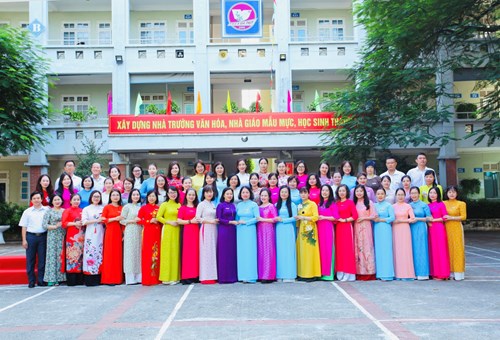 HỘI NGHỊ VIÊN CHỨC, NGƯỜI LAO ĐỘNG Công đoàn Trường THCS Gia Thụy - Năm học 2023 -2024