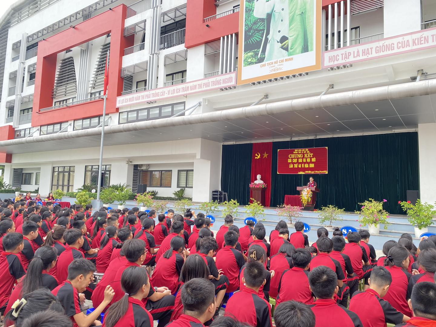 Trường THCS Lê Quý Đôn tổ chức giải chạy báo Hà Nội mới lần thứ 48 vì hoà bình dành cho học sinh
