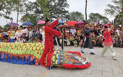 Đặc sắc điệu múa Giảo Long ở làng Lệ Mật