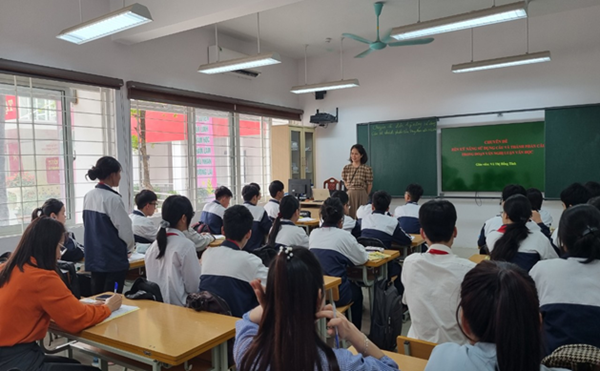 Chuyên đề Ngữ văn 9 của cô giáo Vũ Thị Hồng Tính - tiết học bổ ích cho các em HS khối 9 trước kì thi vào 10