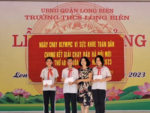 Giải chạy báo Hà Nội mới lần thứ 48 của thầy trò trường THCS Long Biên: tinh thần thể thao bất diệt!