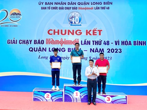Trường THCS Lý Thường Kiệt tham gia chung kết chạy giả báo Hà Nội mới 