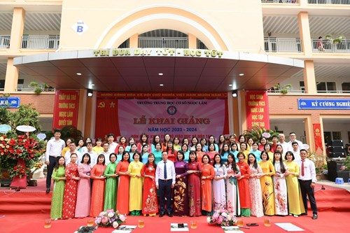 Chùm hoạt động của thày trò trường THCS Ngọc Lâm trong phong trào thi đua Chào mừng 20 năm thành lập quận Long Biên 