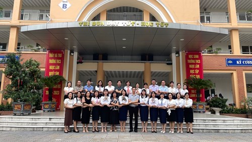 Giao lưu chia sẻ công tác chuyên môn giữa trường  THCS Ngọc Lâm – quận Long Biên và THCS Mê Linh – huyện Mê Linh 