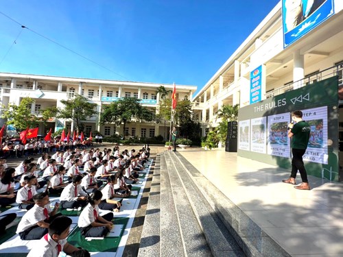 Trường THCS Ngô Gia Tự tổ chức thành công hoạt động ngoại khóa thi  Rung chuông vàng 