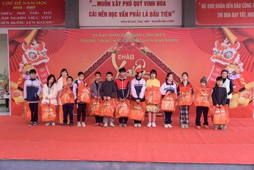 Chương trình Xuân yêu thương - năm 2023 - Trường THCS Nguyễn Bỉnh Khiêm