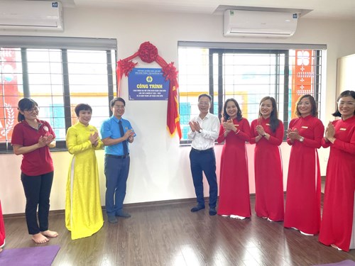 Trường THCS Nguyễn Gia Thiều ra mắt Công trình “góc công đoàn” chào mừng Đại hội Công đoàn các cấp và chào mừng 20 năm thành lập quận Long Biên