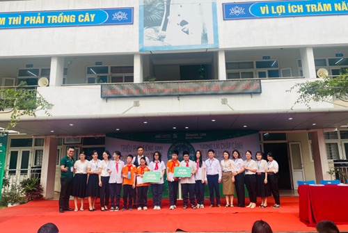 Trường THCS Phúc Đồng kết hợp cùng Trung tâm Tiếng anh Language Link tổ chức chương trình Triệu phúc Tiếng anh cho học sinh