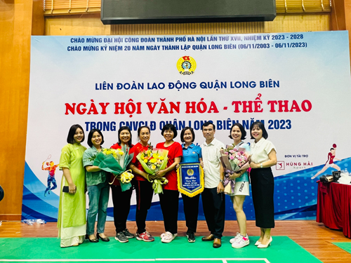 Cán bộ, giáo viên, nhân viên trường THCS Sài Đồng tích cực tham gia “Ngày hội văn hóa - Thể thao” trong CNVCLĐ quận Long Biên năm 2023