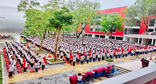 Trường THCS Thạch Bàn tổ chức lễ Bế giảng năm học 2022 - 2023 và chia tay học sinh lớp 9
