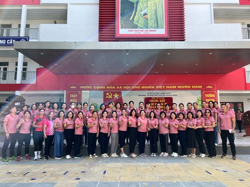 Trường THCS Thạch Bàn tổ chức chung kết giải chạy báo Hà Nội mới lần thứ 48 vì hòa bình năm 2023