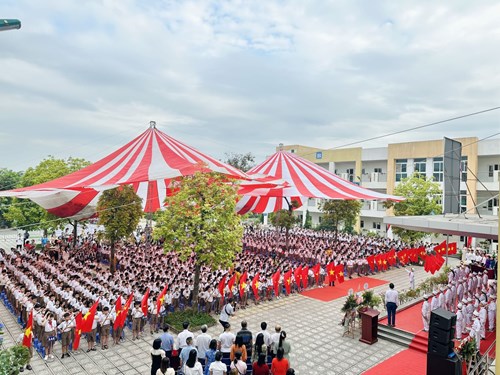 Trường tiểu học Đoàn Kết tổ chức lễ khai giảng năm học 2023 – 2024