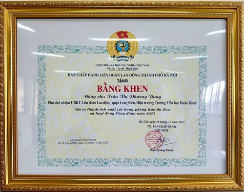 01 đồng chí được LĐLĐ Thành phố Hà Nội tặng bằng khen đã có thành tích xuất sắc trong phong trào thi đua và hoạt động Công đoàn năm 2023