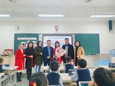 Cô giáo Đinh Thị Bích Ngọc tham dự Hội thi giáo viên dạy giỏi cấp Quận năm học 2023- 2024