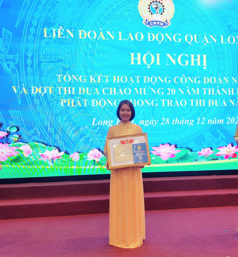 Hoạt động tích cực chào mừng 20 năm ngày thành lập LĐLD quận Long Biên  của đoàn viên công đoàn trường Tiểu học Đô thị Sài Đồng