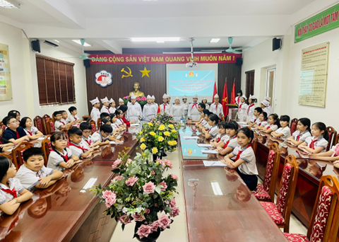 Đại hội Liên đội Trường Tiểu học Đô Thị Việt Hưng nhiệm kỳ 2023-2024