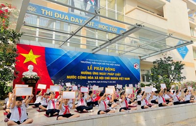 Trường Tiểu học Đô Thị Việt Hưng tổ chức Lễ phát động “Hưởng ứng Ngày Pháp luật nước Cộng hòa XHCN Việt Nam  năm 2023