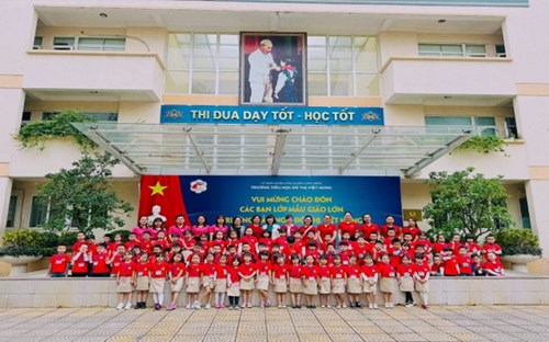 Buổi trải nghiệm đầy thú vị của các bạn học sinh lớp mẫu giáo lớn Trường mầm non Đô thị Việt Hưng tại Trường Tiểu học Đô thị Việt Hưng