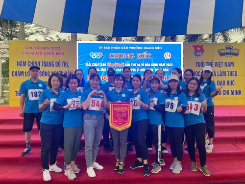 Trường TH Giang Biên hưởng ứng tham gia chạy Olympic vì sức khỏe toàn dân, giải chạy báo Hà Nội mới lần thứ 48 năm 2023