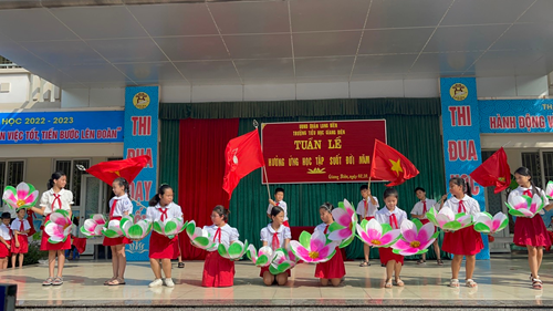 Câu lạc bộ Âm nhạc - nơi thỏa mãn ước mơ nghệ thuật của học sinh Trường Tiểu học Giang Biên.