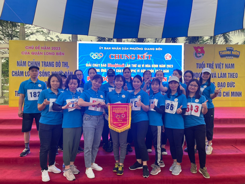 Trường TH Giang Biên hưởng ứng “ Ngày chạy Olypic vì sức khỏe toàn dân, giải chạy báo Hà Nội mới lần thứ 48 vì hòa bình năm 2023”