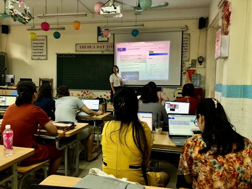 Tập huấn công nghệ thông tin hè năm học 2023 - 2024 trường Tiểu học Giang Biên