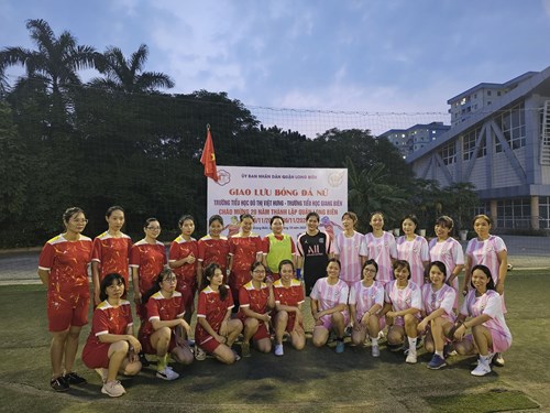 Giáo hữu  bóng đã nữ trường Tiểu học Giang Biên với trường tiểu học Đô Thị Việt Hưng năm học 2023-2024