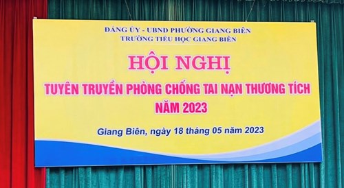 Trường Tiểu học Giang Biên tuyên truyền phòng chống tai nạn thương tích năm 2023.